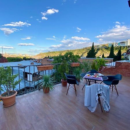Hotel "Tbilisi Tales" In The Heart Of The Old City ภายนอก รูปภาพ