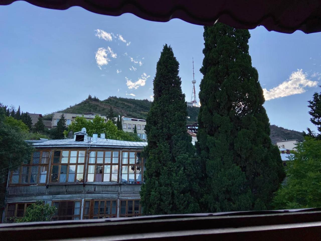 Hotel "Tbilisi Tales" In The Heart Of The Old City ภายนอก รูปภาพ