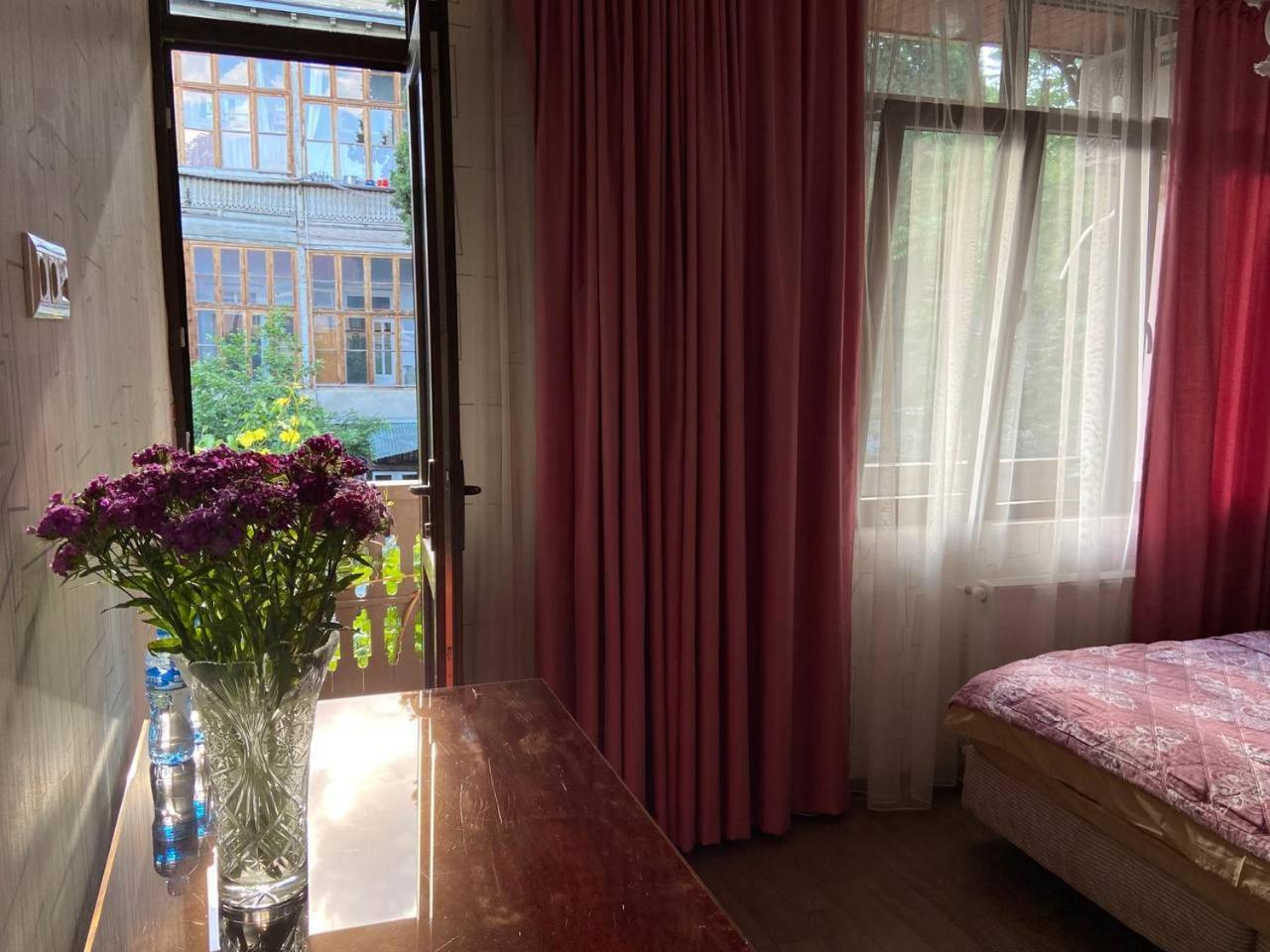 Hotel "Tbilisi Tales" In The Heart Of The Old City ภายนอก รูปภาพ