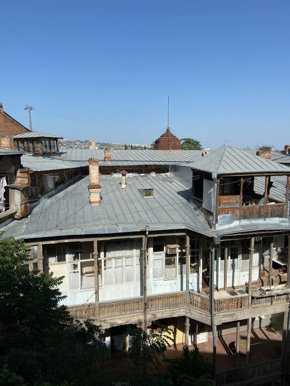 Hotel "Tbilisi Tales" In The Heart Of The Old City ภายนอก รูปภาพ