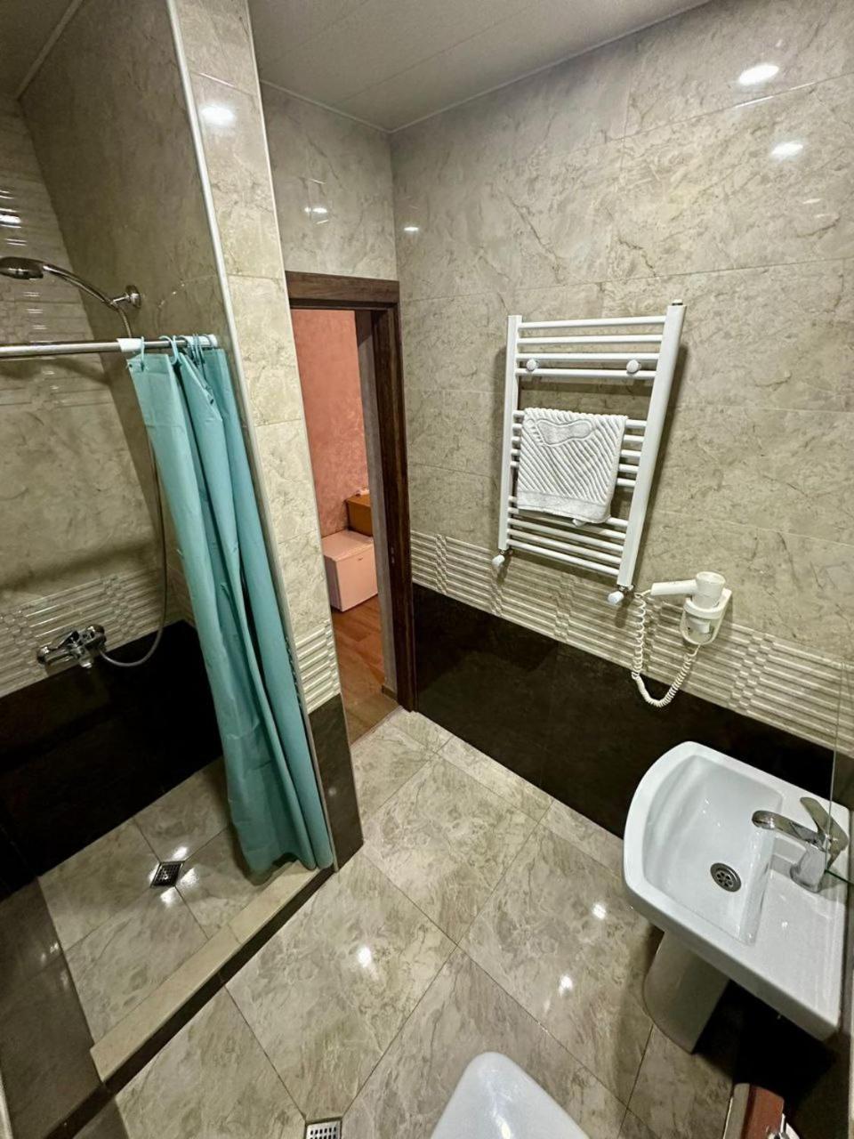 Hotel "Tbilisi Tales" In The Heart Of The Old City ภายนอก รูปภาพ