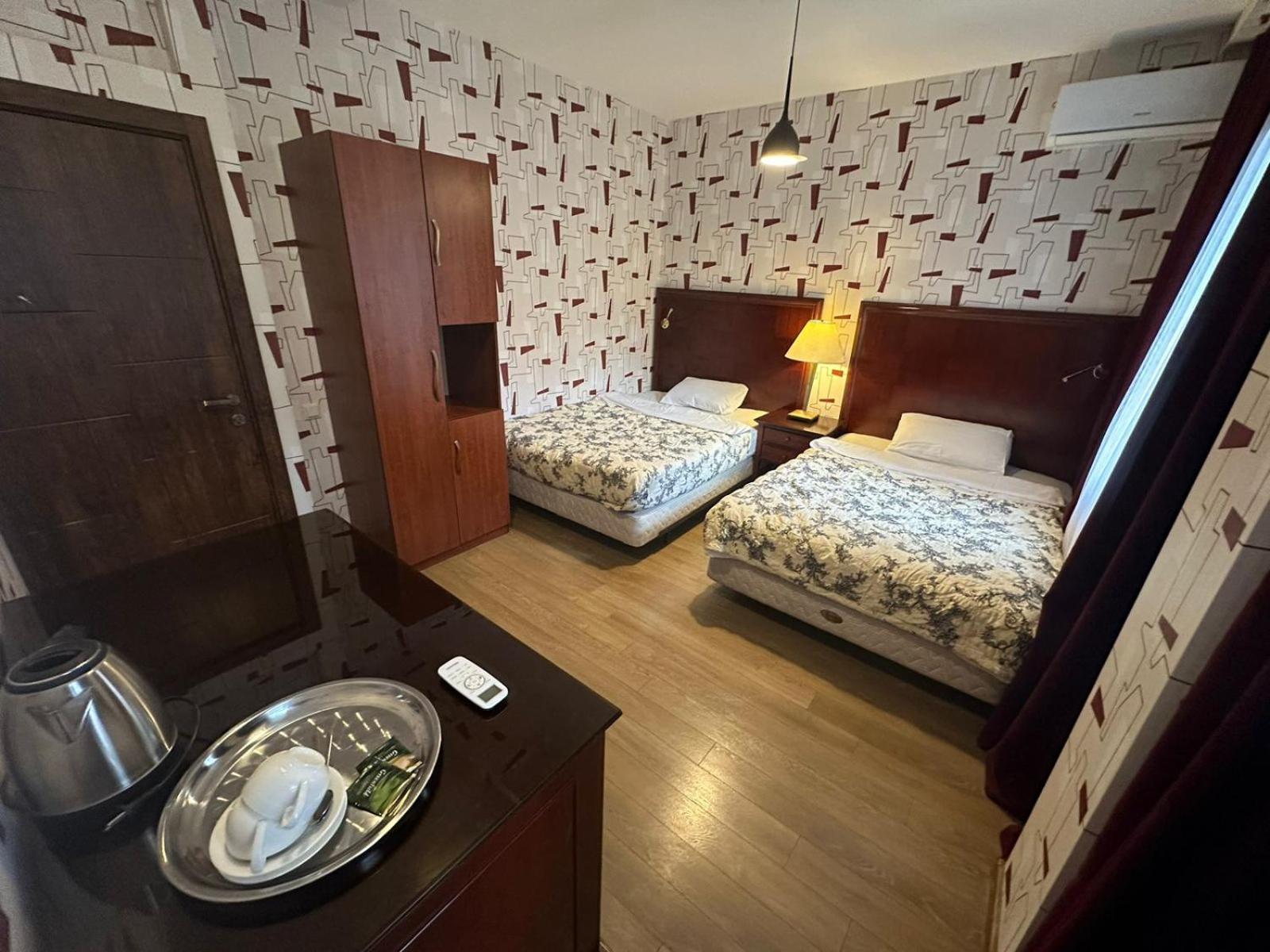Hotel "Tbilisi Tales" In The Heart Of The Old City ภายนอก รูปภาพ